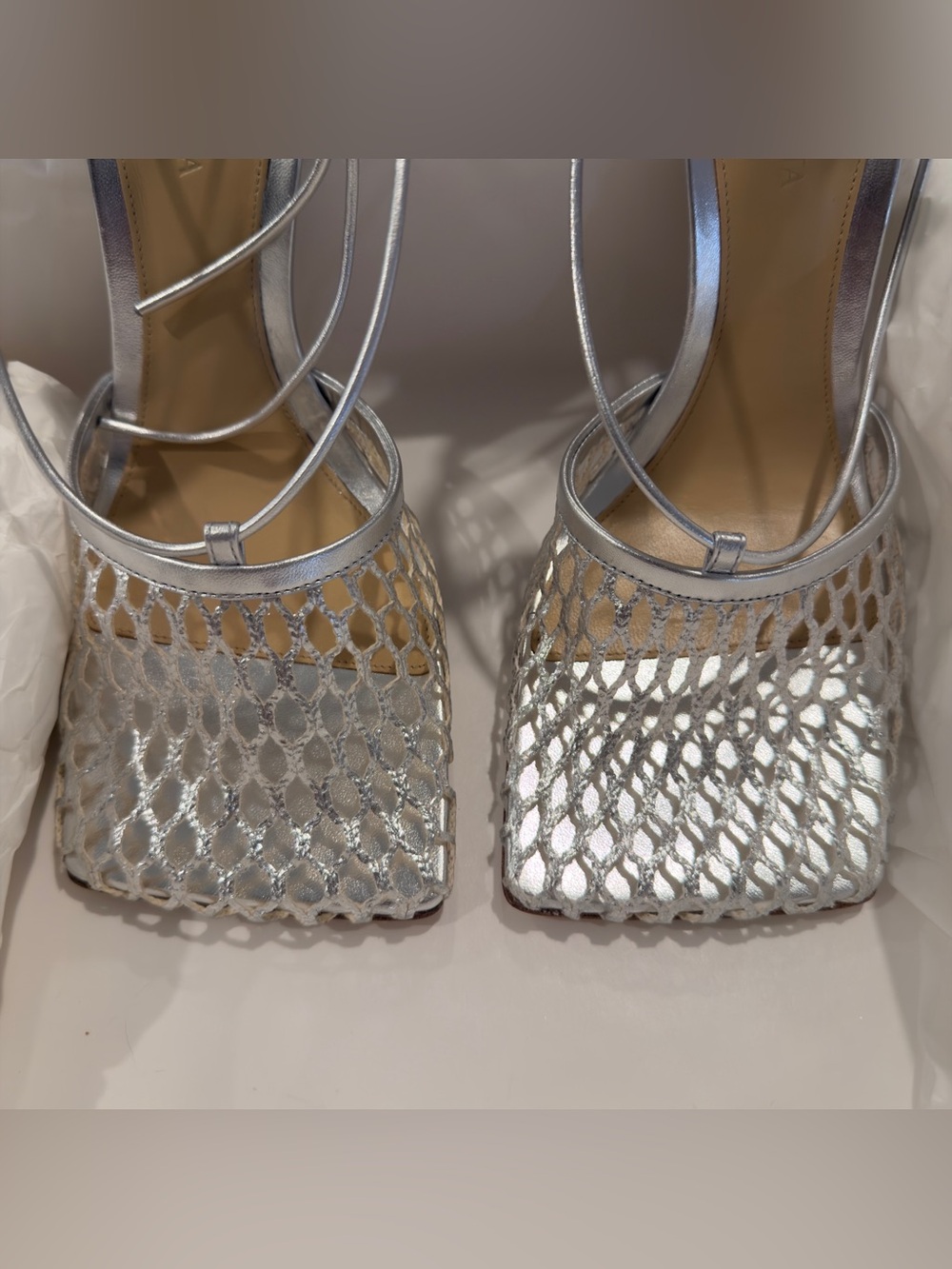 Bottega Veneta stretch metallic leather heel sandals - Picture 2 of 10
